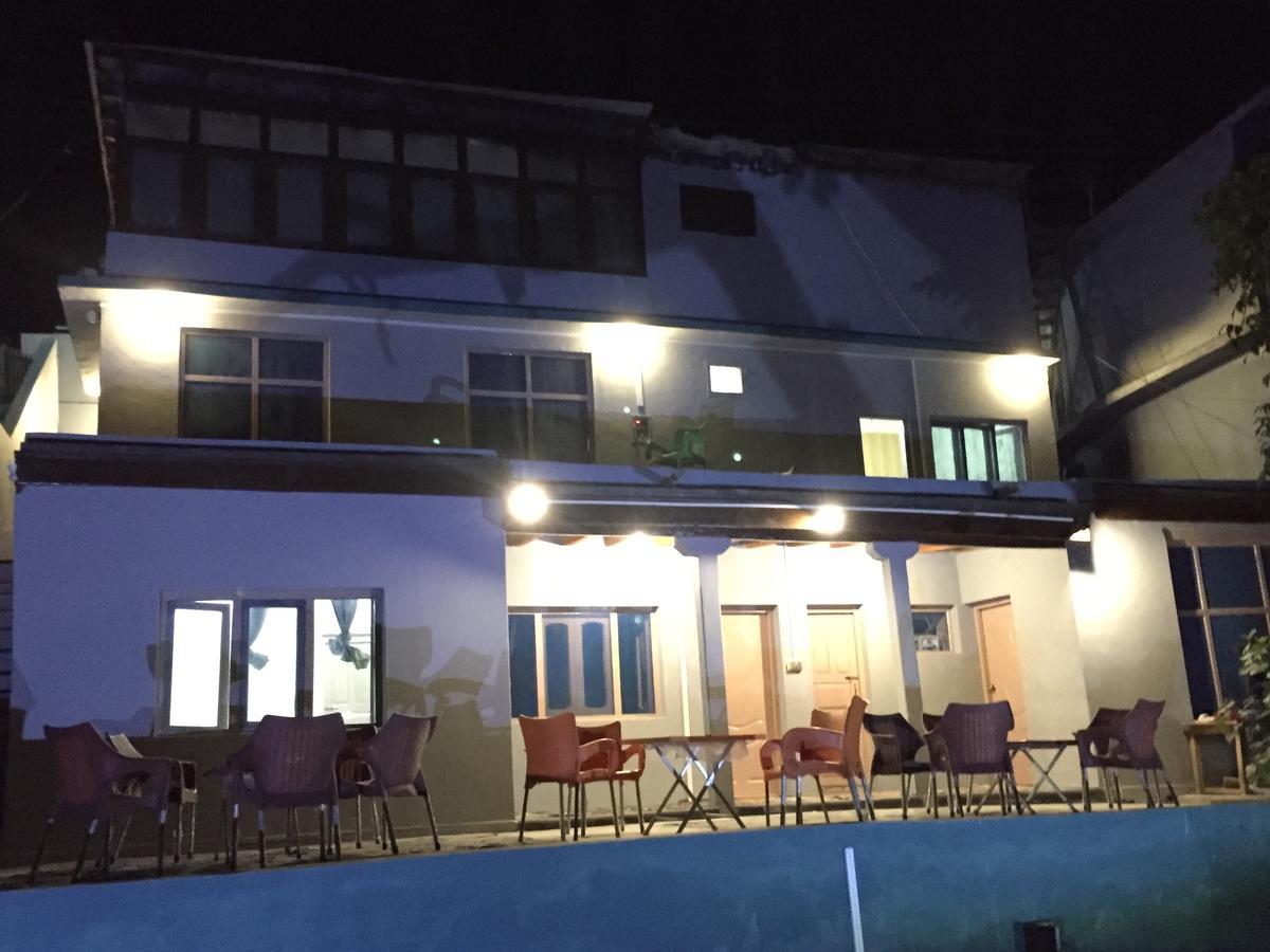 Baltit Heritage Inn Karimabad  Bagian luar foto